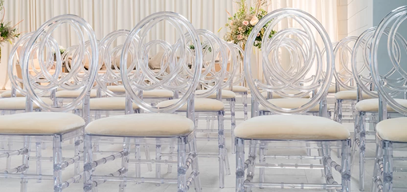 Phoenix Chair -Resin – Clear with cushions